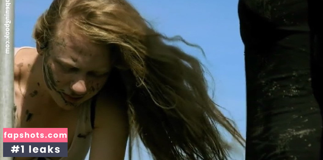 Alissa Wilms gallery photo #7