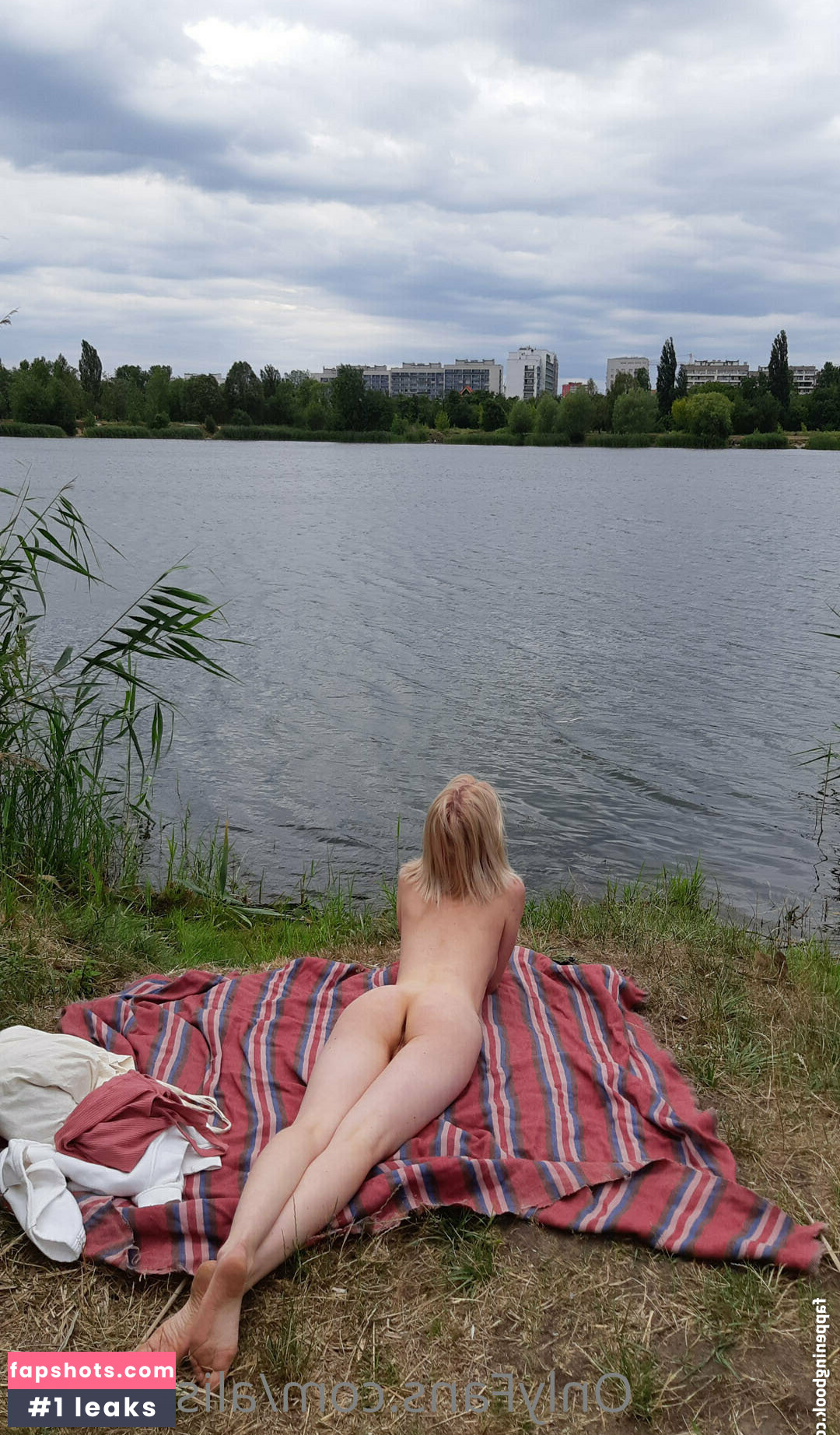 Alisses_99 gallery photo #28