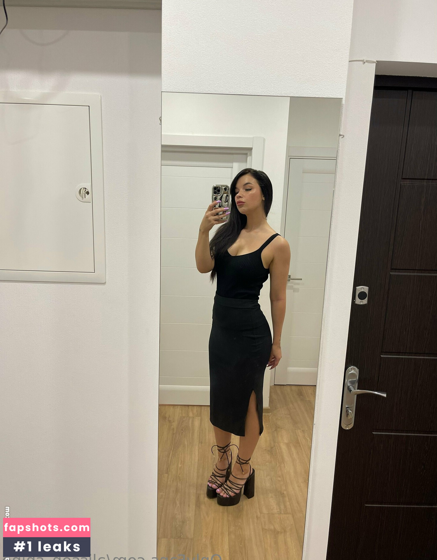 alisson_shine gallery photo #2