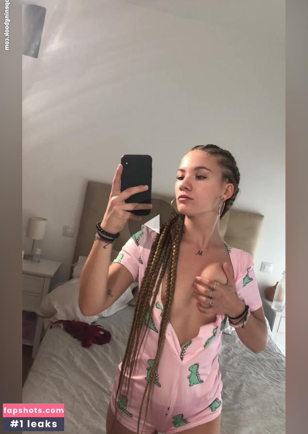 alitealivia nude babe gallery