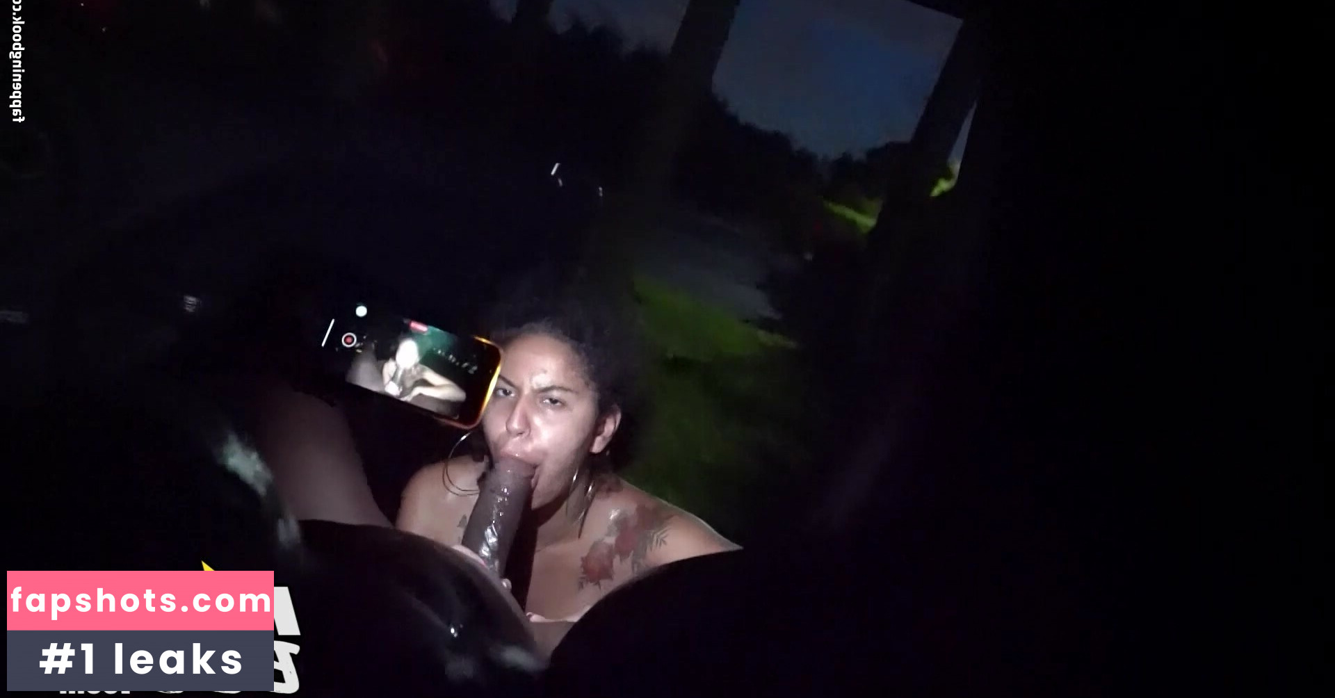 Alix Avery gallery photo #15