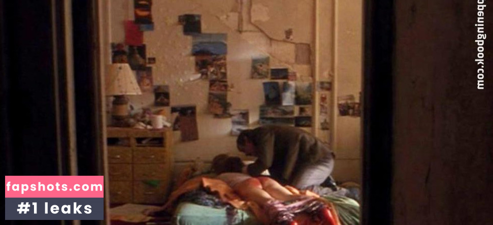 Alix Koromzay gallery photo #4