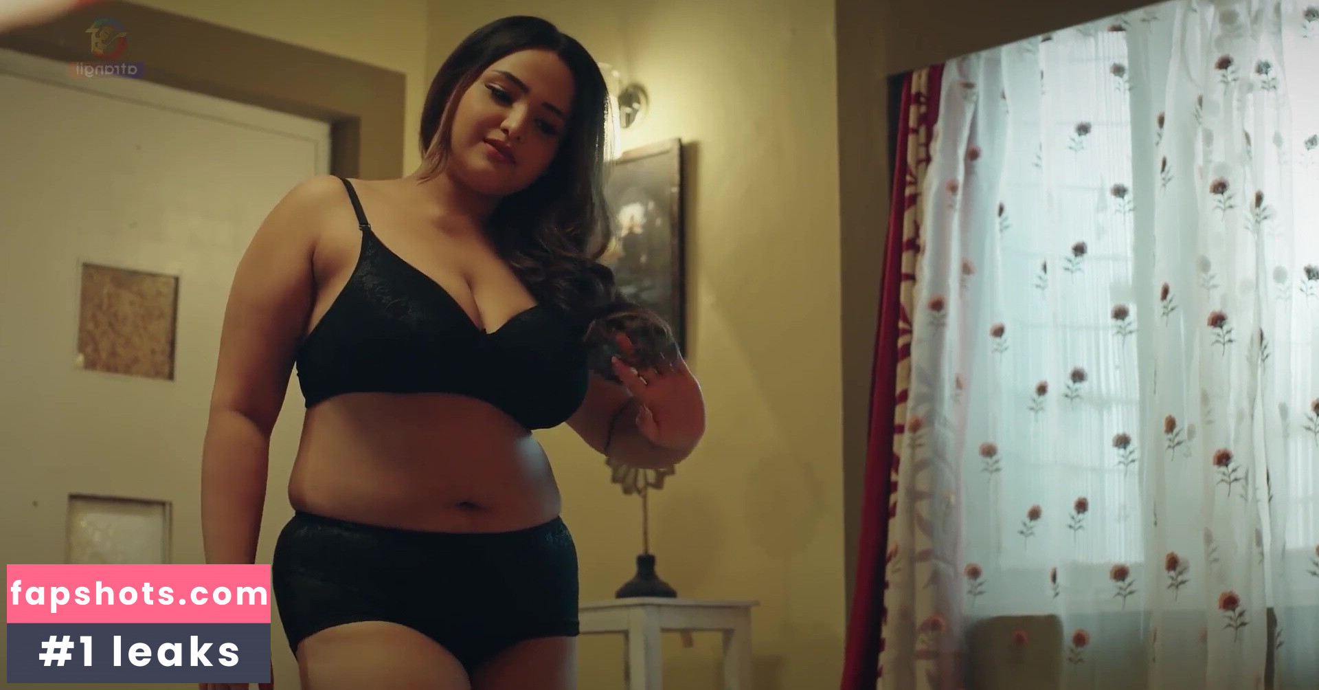 Aliya Naaz gallery photo #10