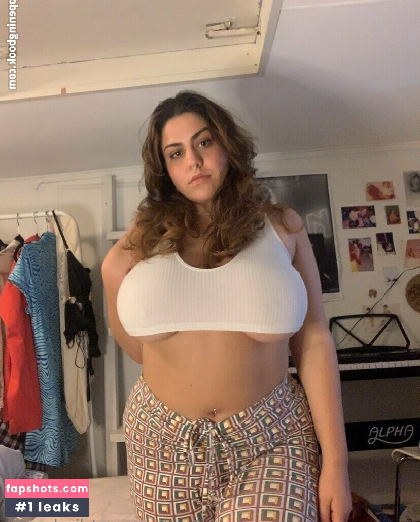 aliyahmaya gallery photo #17