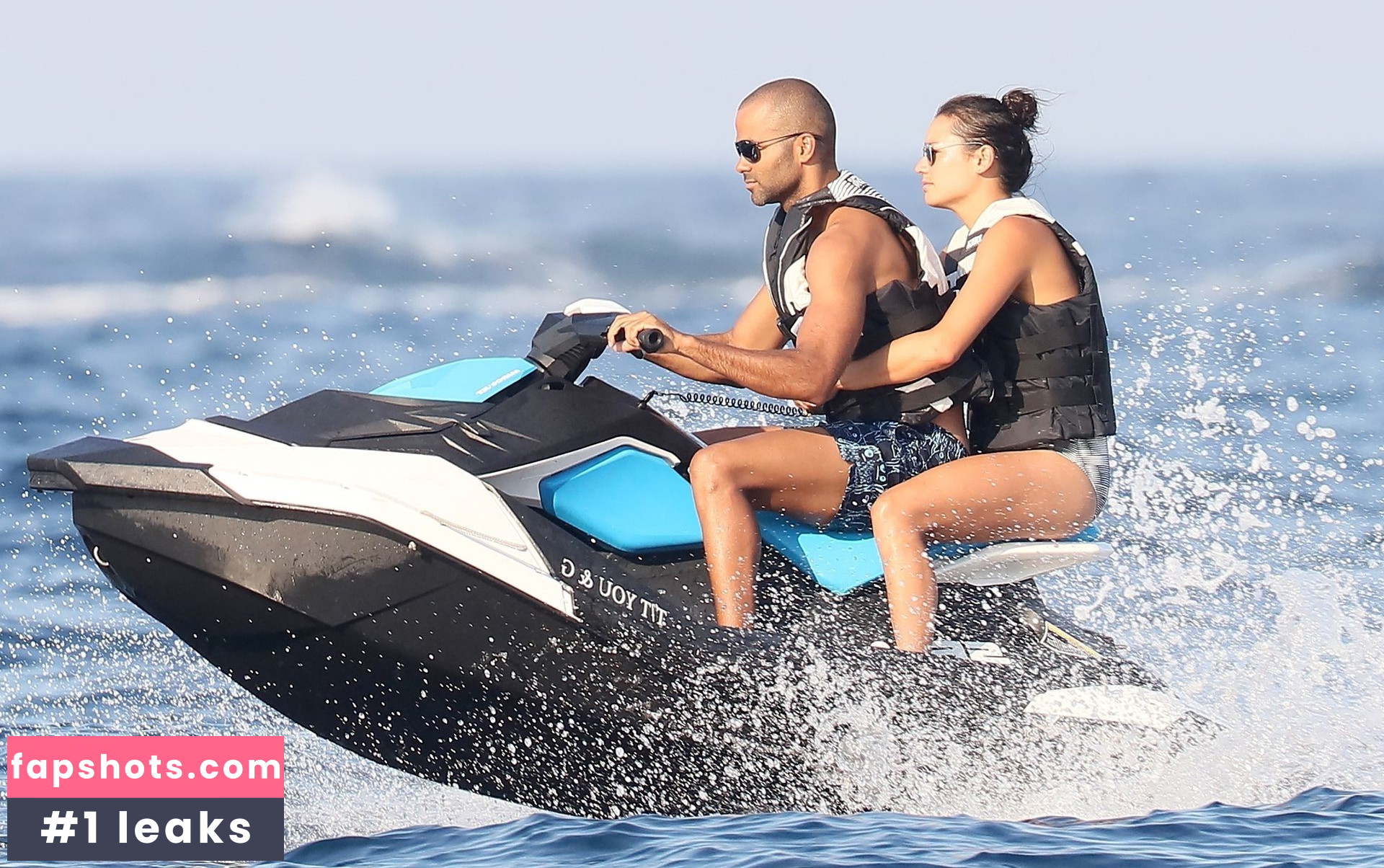 Alize Lim nude babe gallery