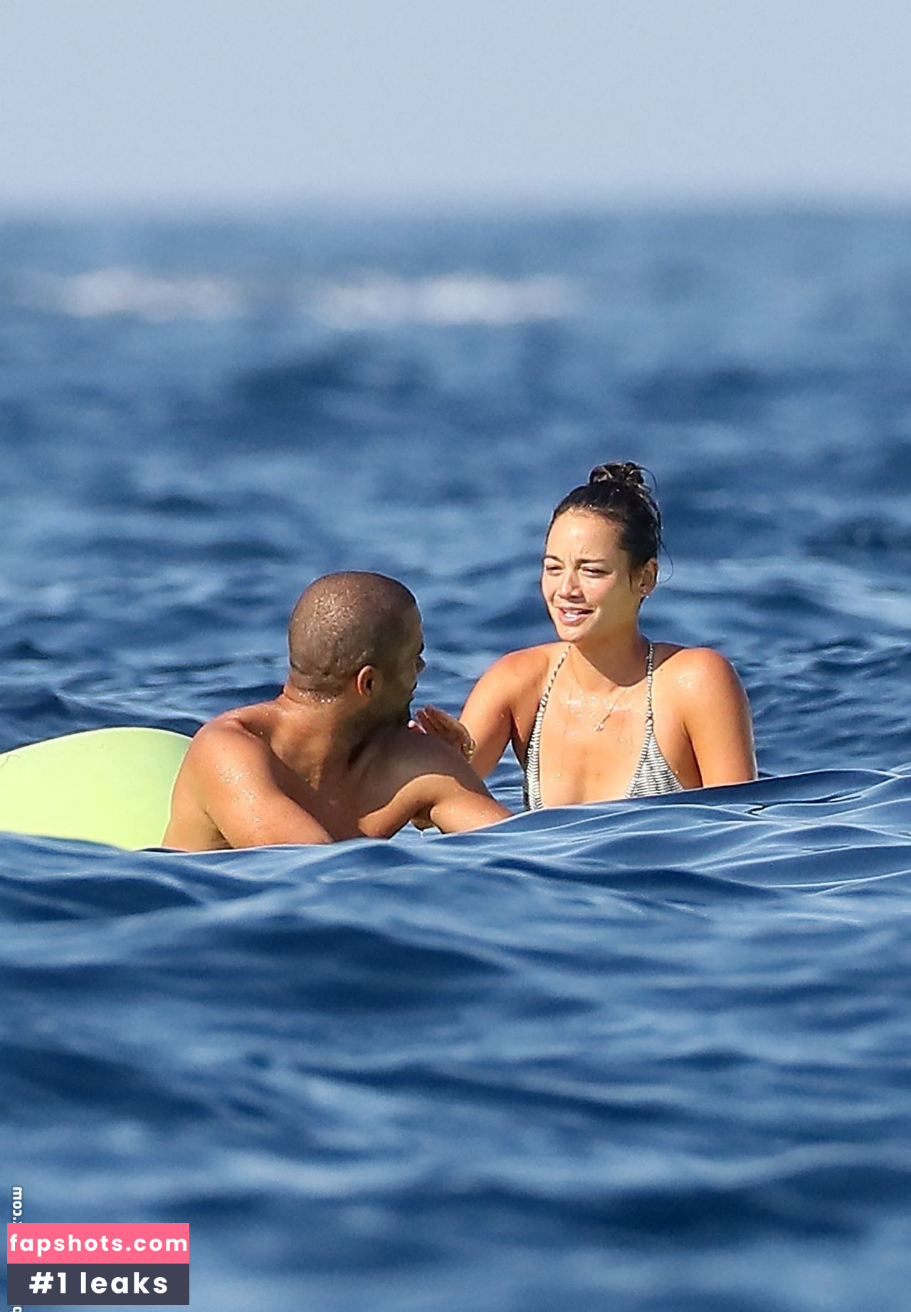 Alize Lim gallery photo #65