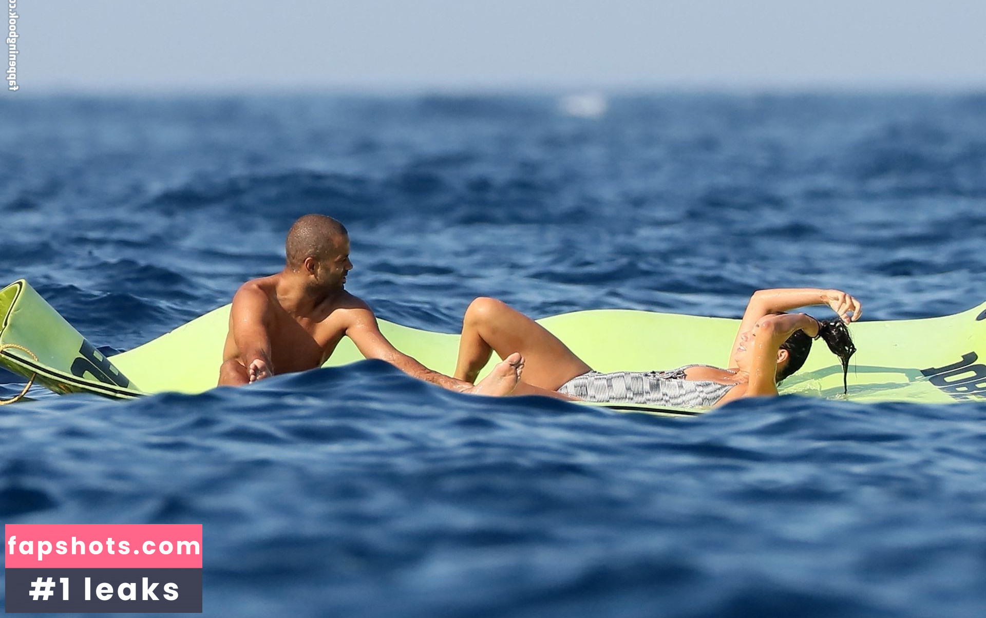 Alize Lim gallery photo #68