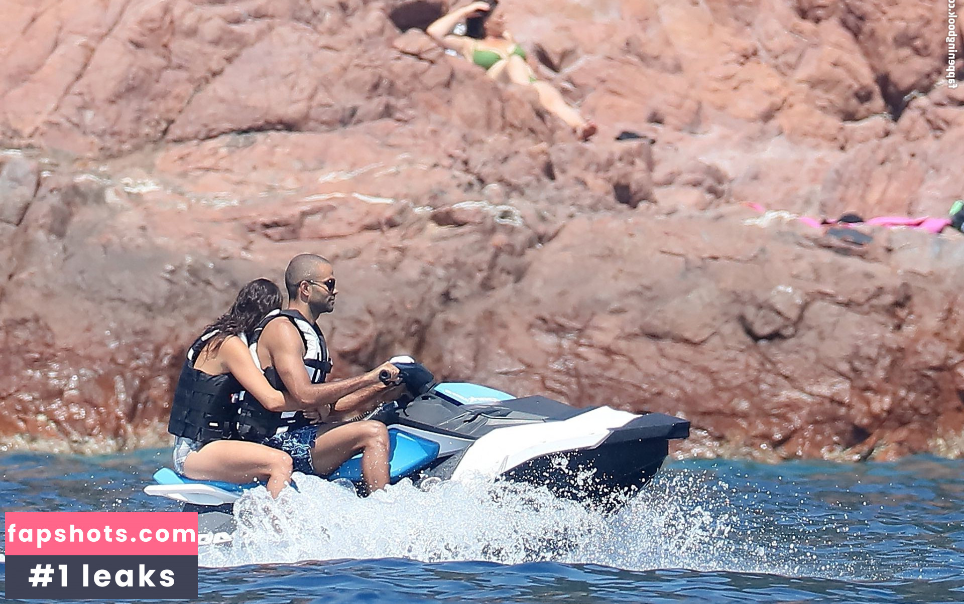 Alize Lim gallery photo #85