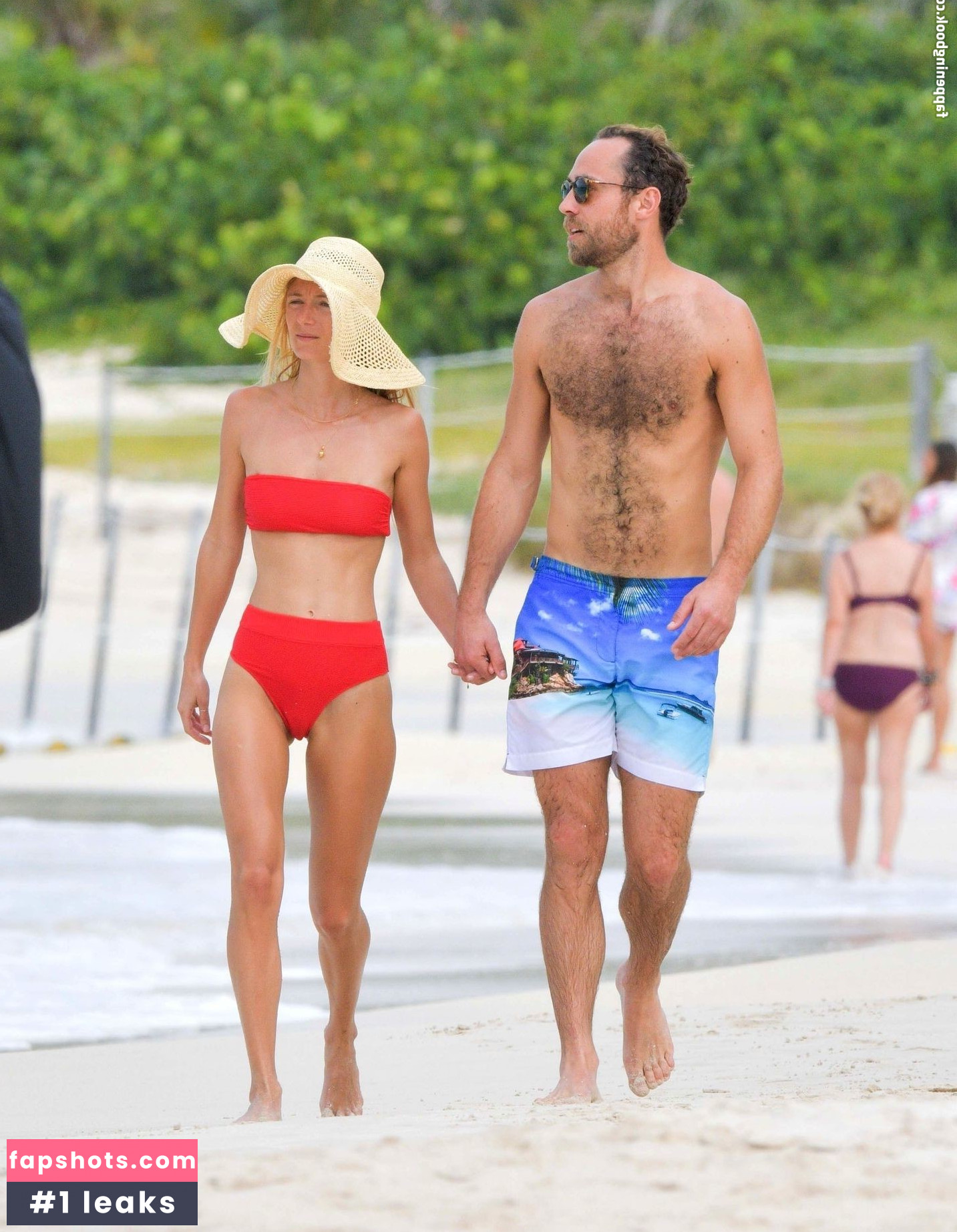 Alizee Thevenet gallery photo #6