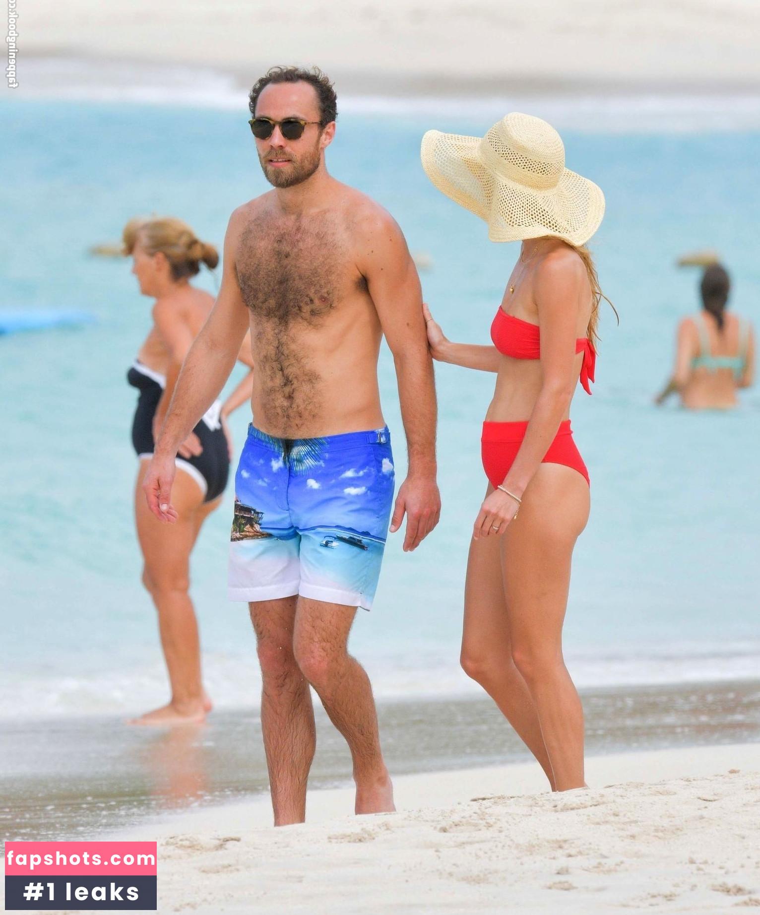 Alizee Thevenet gallery photo #7