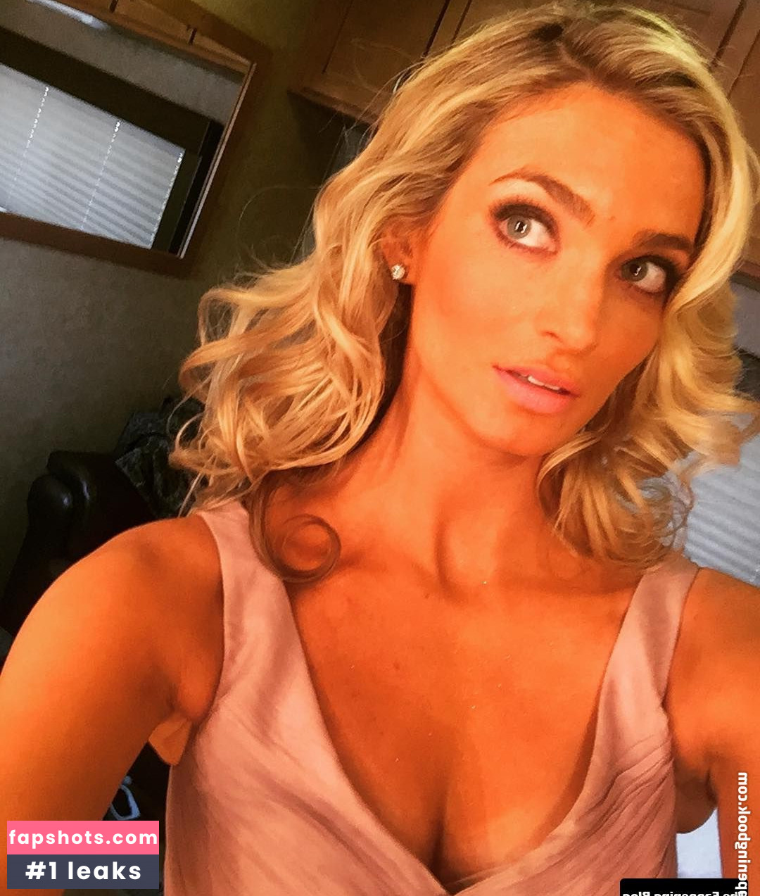 Allegra Edwards gallery photo #12