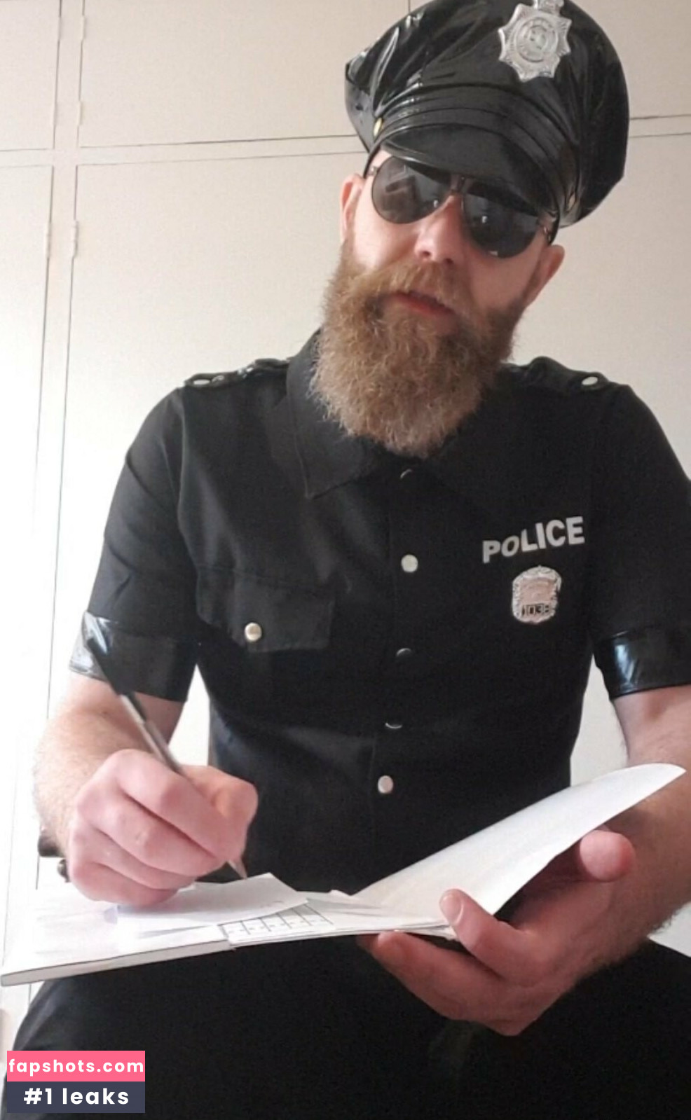 alley_cat_man gallery photo #12