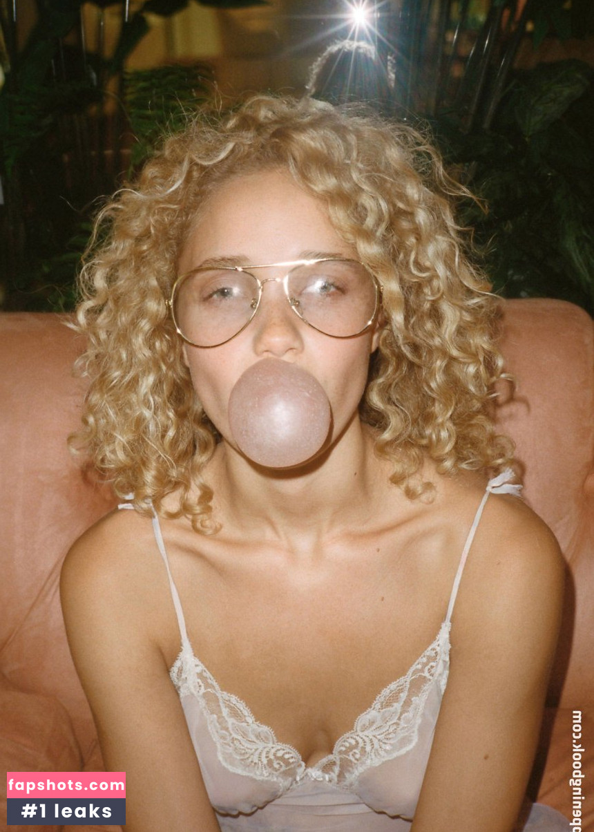 Allie Silva gallery photo #13