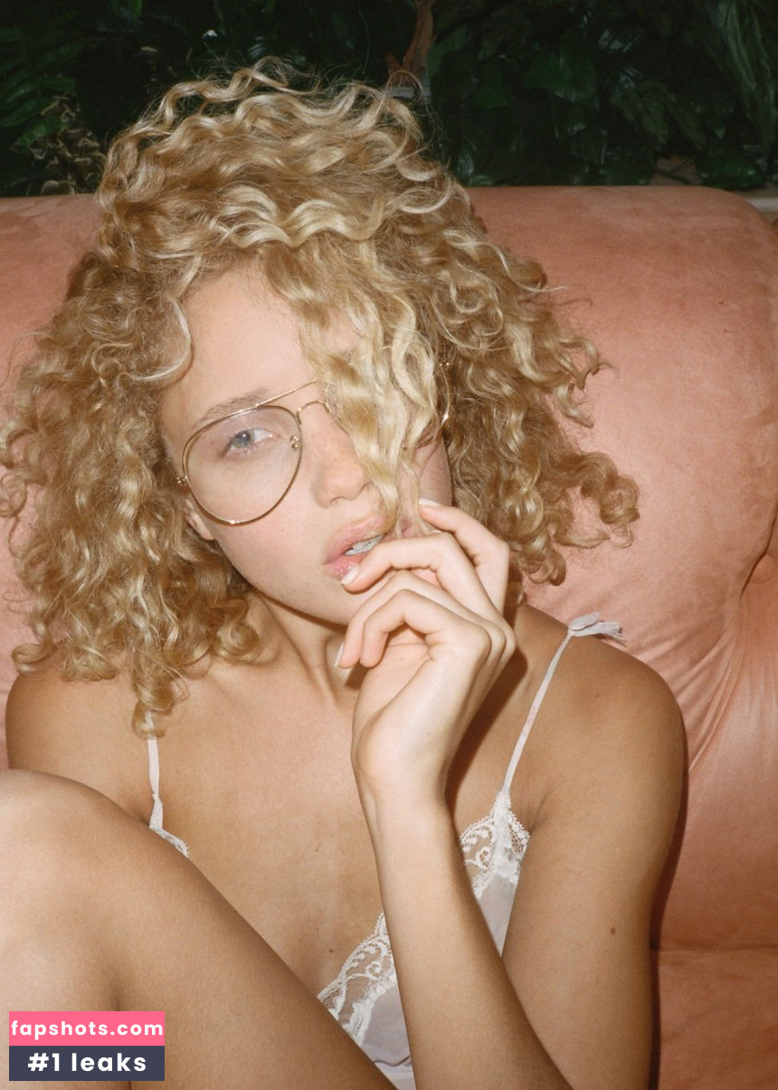 Allie Silva gallery photo #15