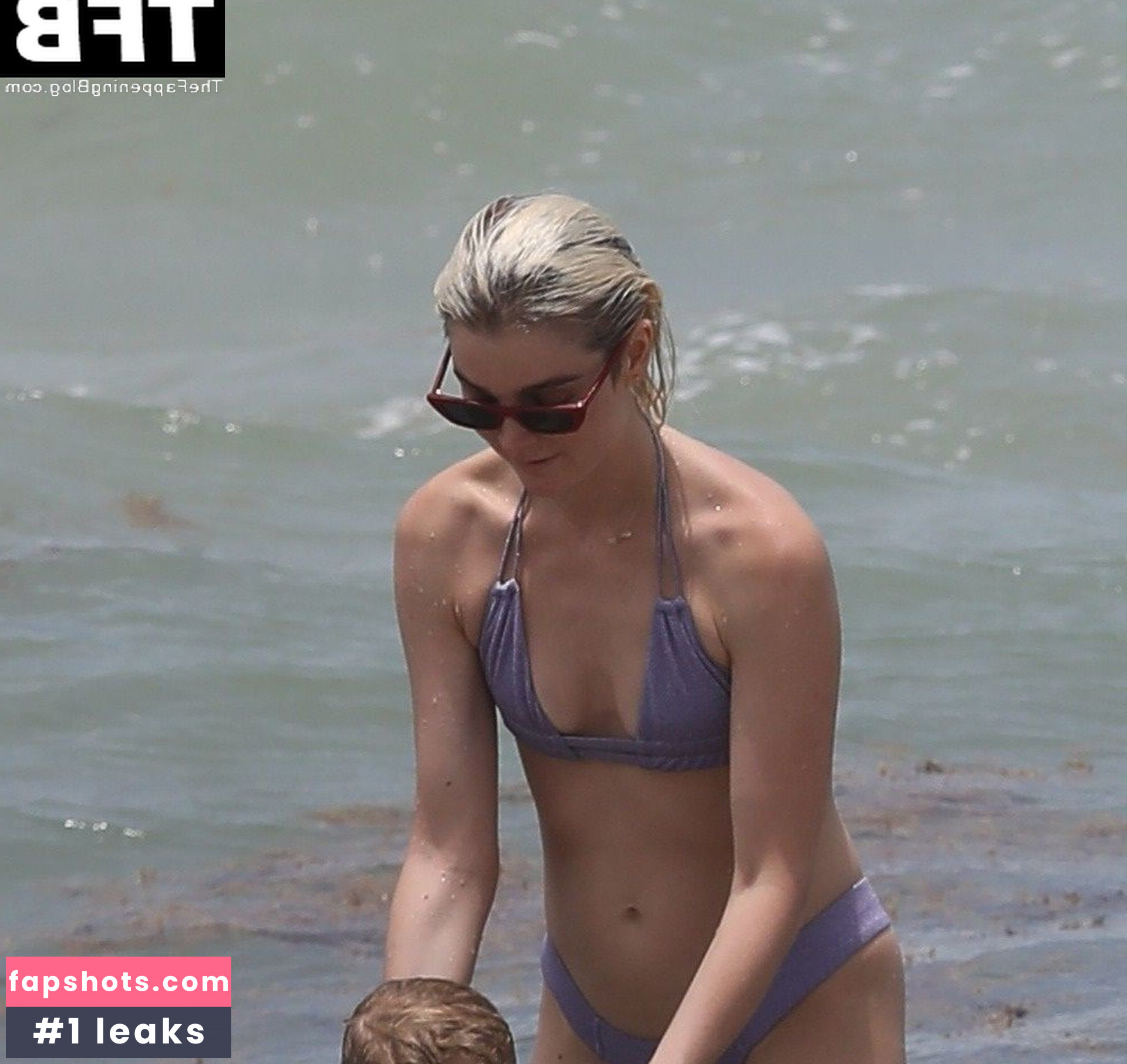 Allie Teilz gallery photo #20