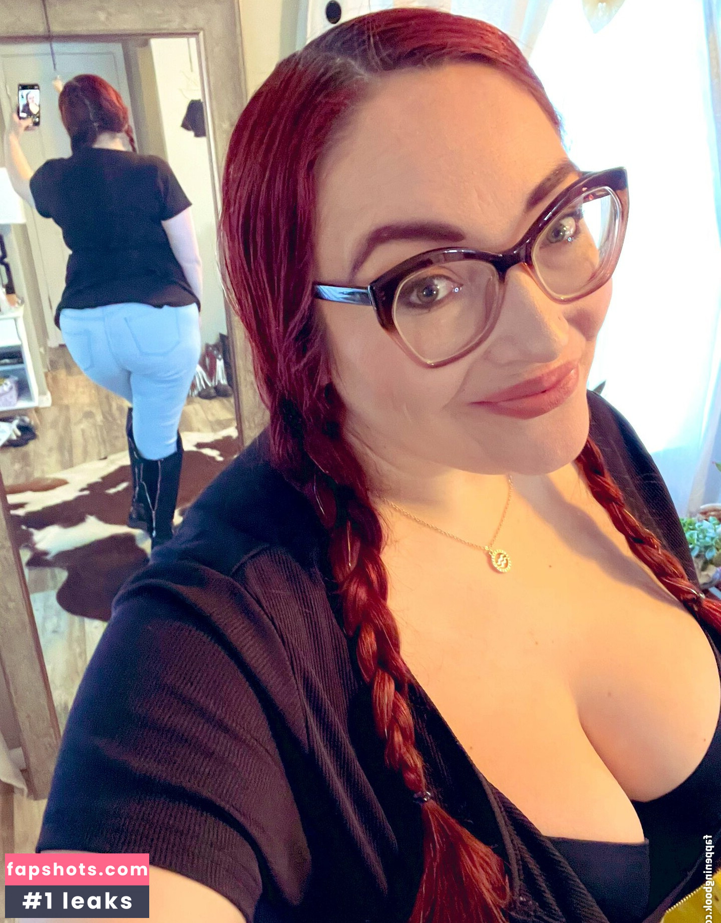 Allie Wayne gallery photo #3