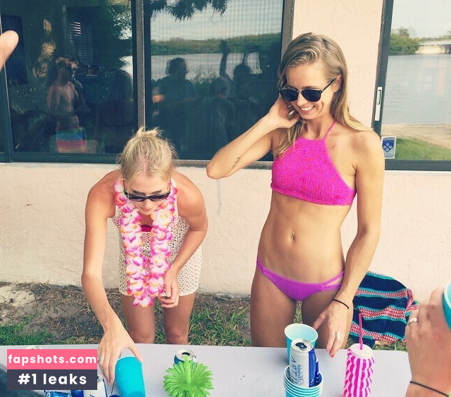 Allie Wes ~ gallery photo #11