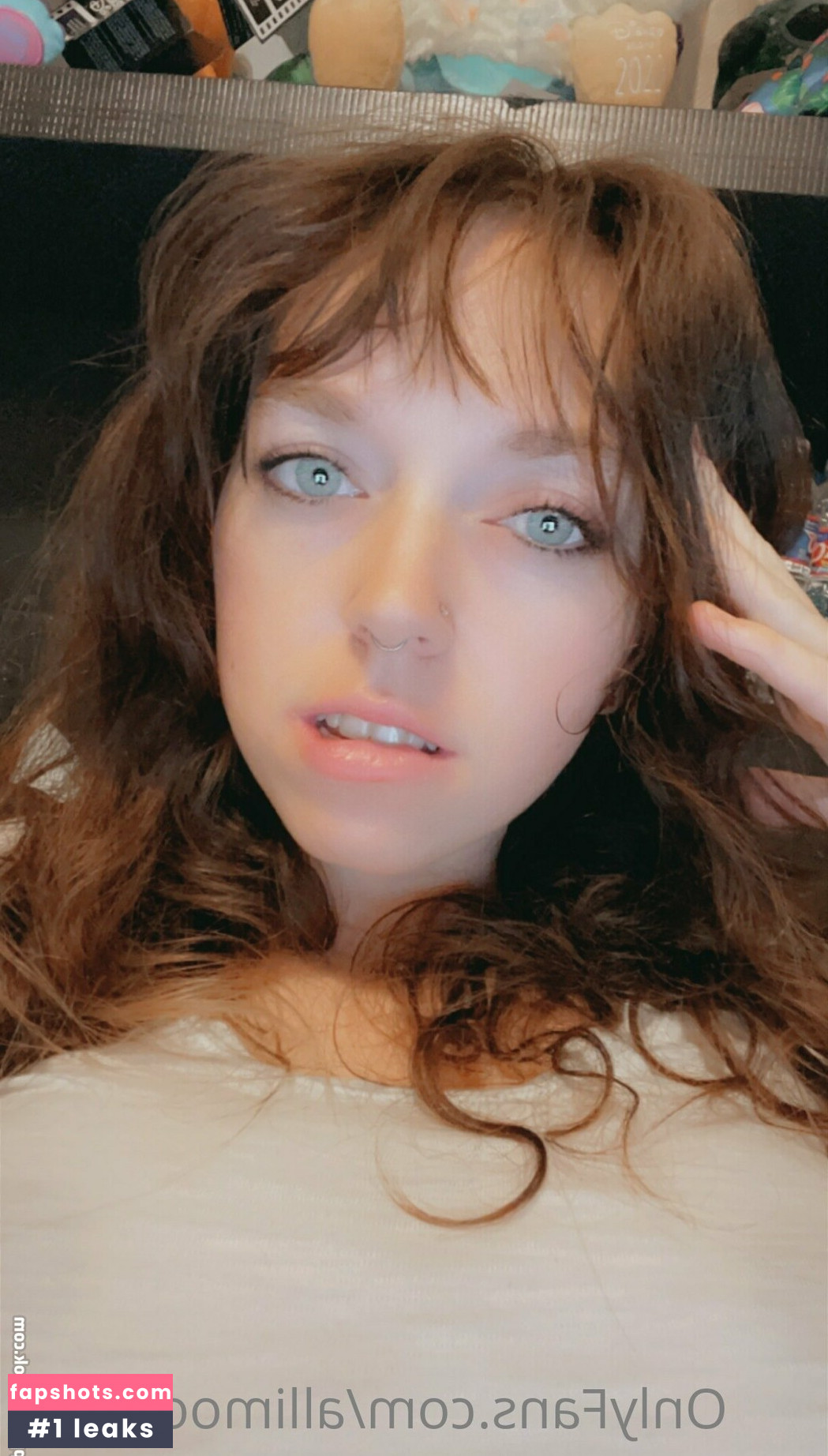 allimoonaxxx nude babe gallery