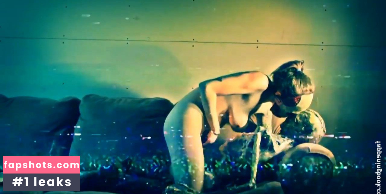 Allison Egan gallery photo #2