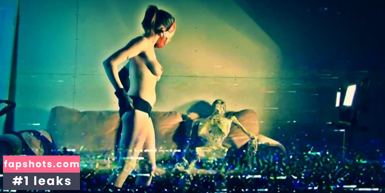 Allison Egan gallery photo #3