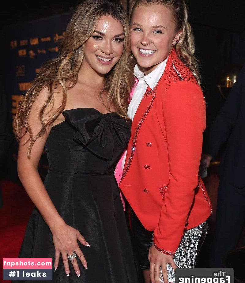 Allison Holker gallery photo #13