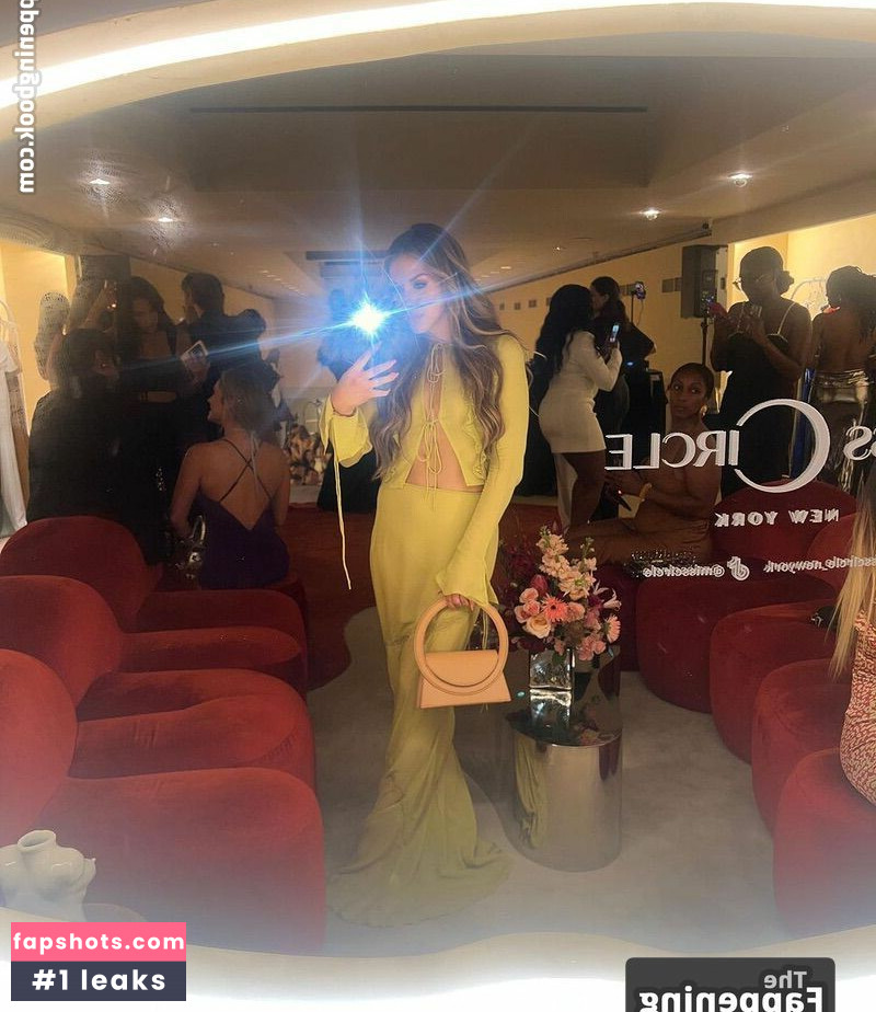 Allison Holker gallery photo #20