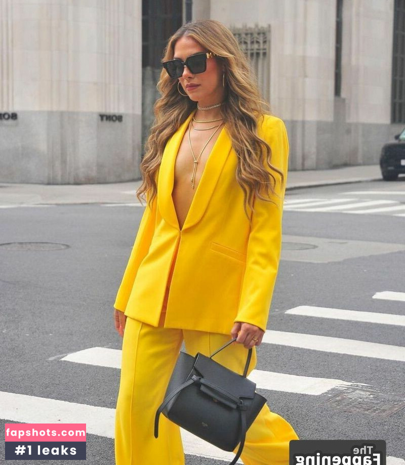 Allison Holker gallery photo #21