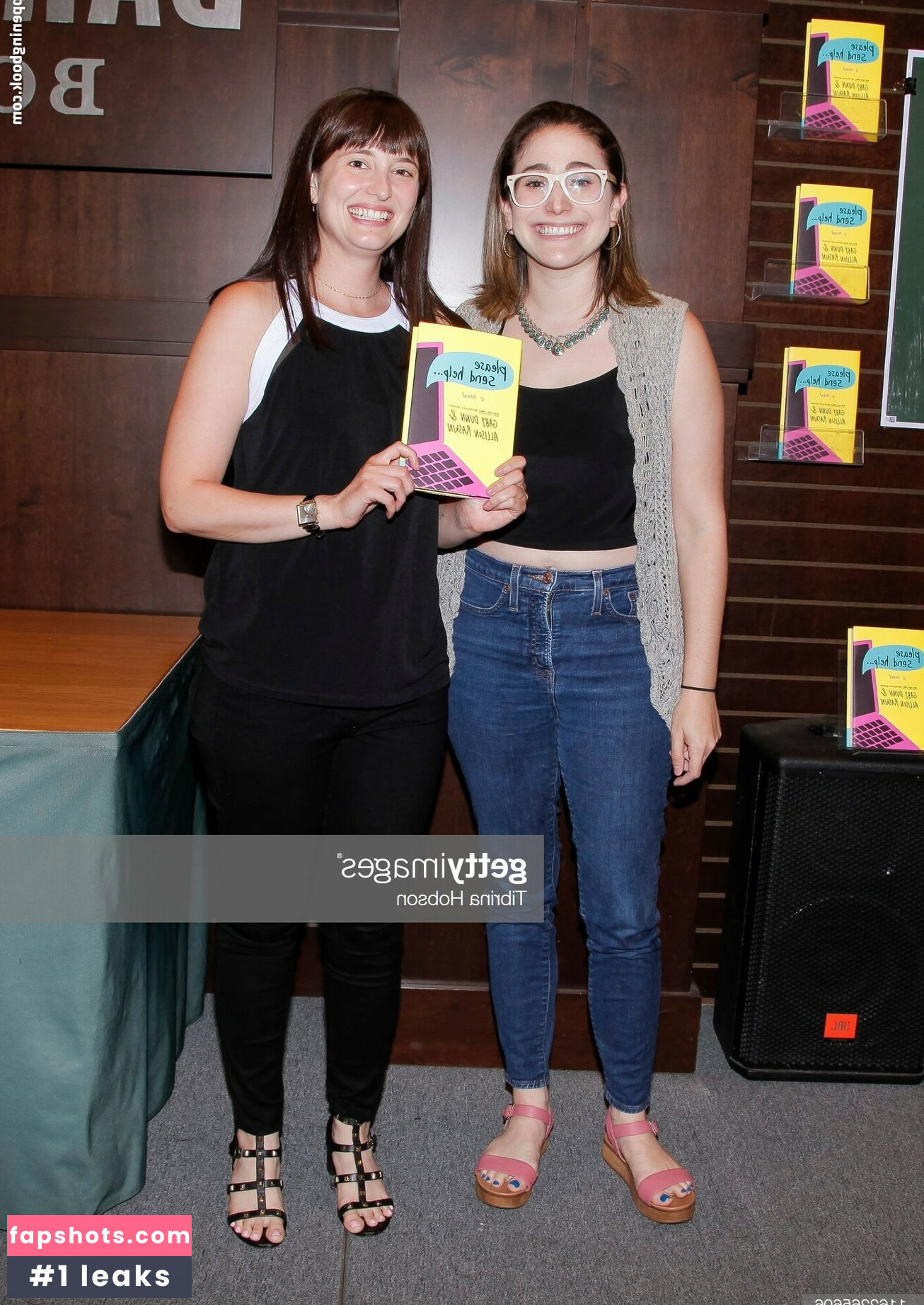 Allison Raskin gallery photo #22