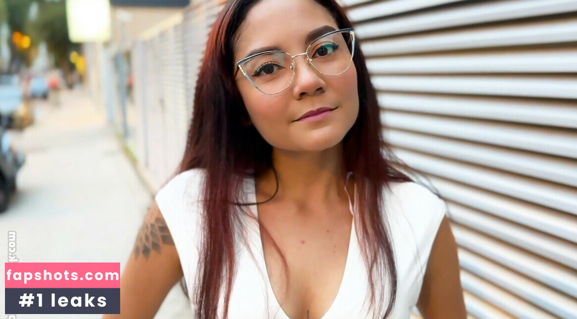 Allison Sweet gallery photo #4