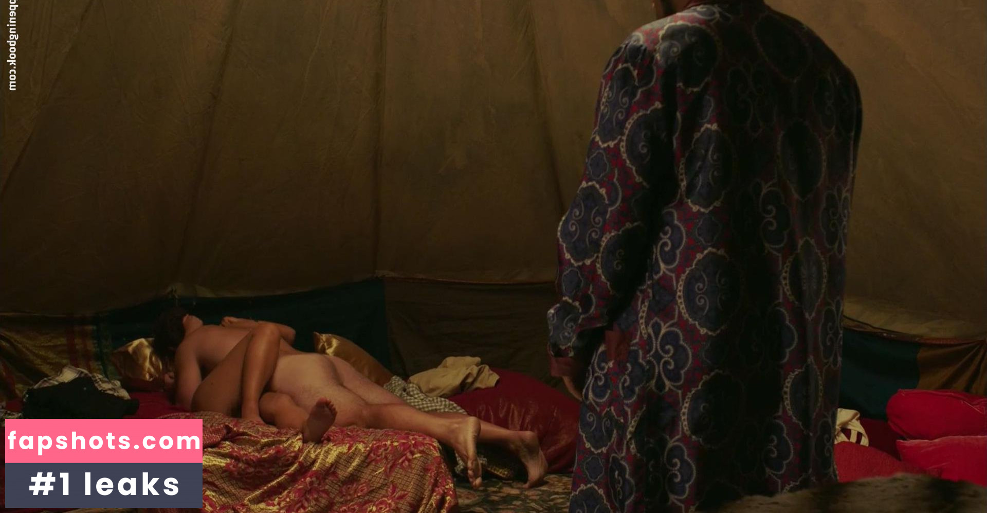 Ally Maki gallery photo #2