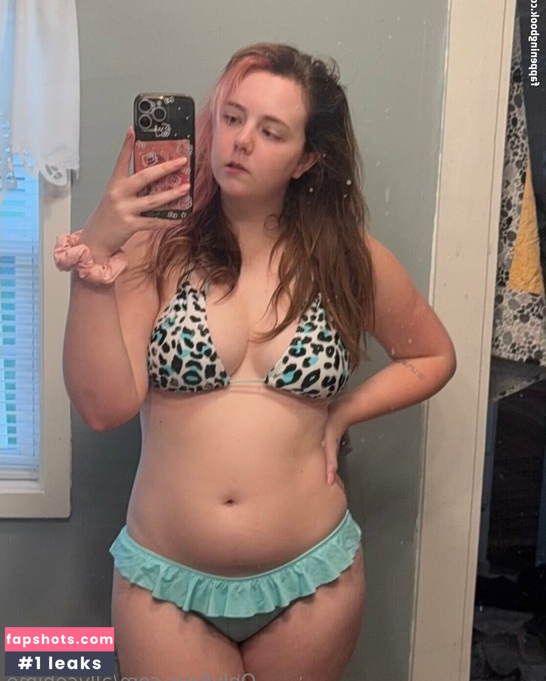 AllyceHime gallery photo #3