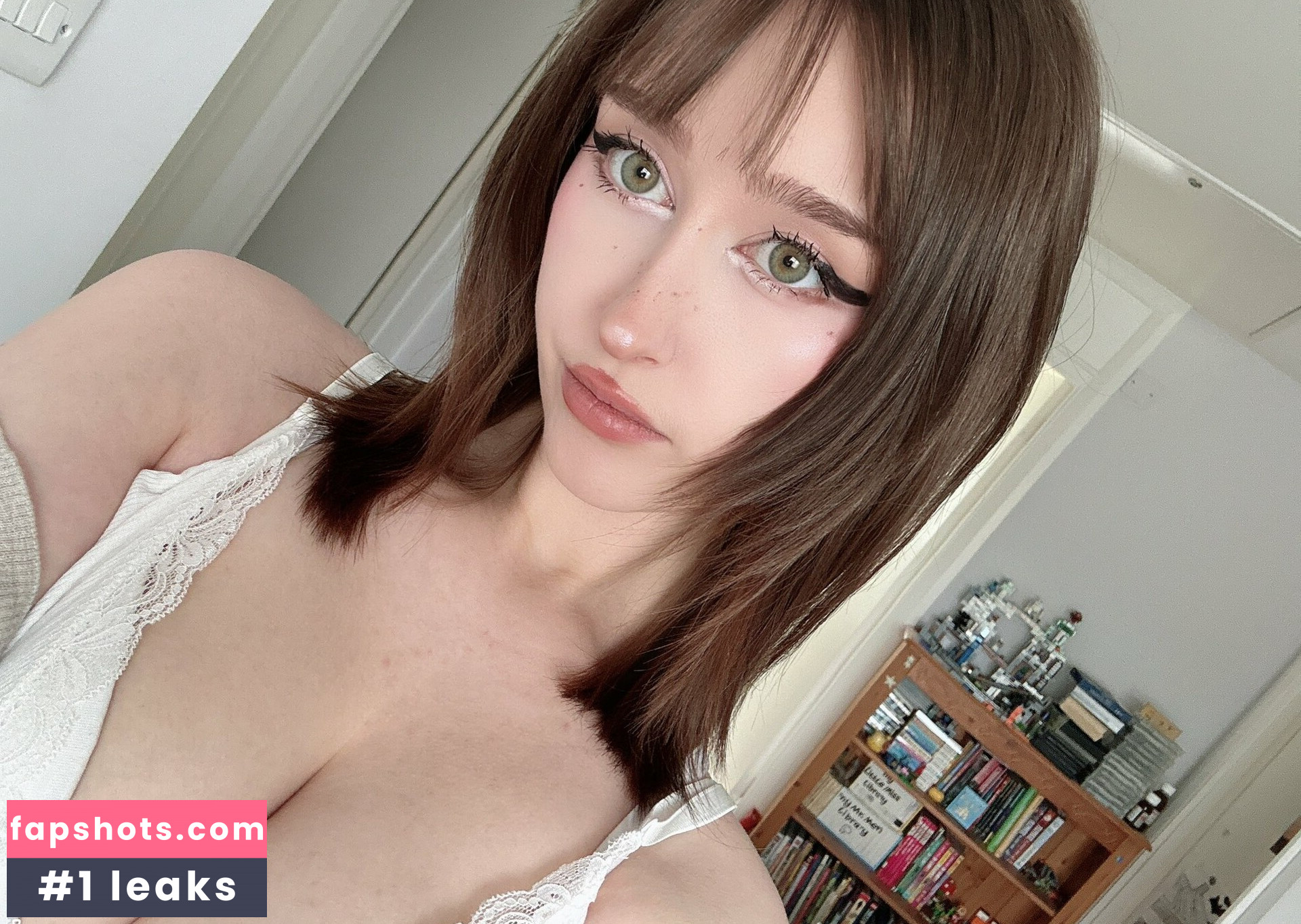 Allykitti gallery photo #26