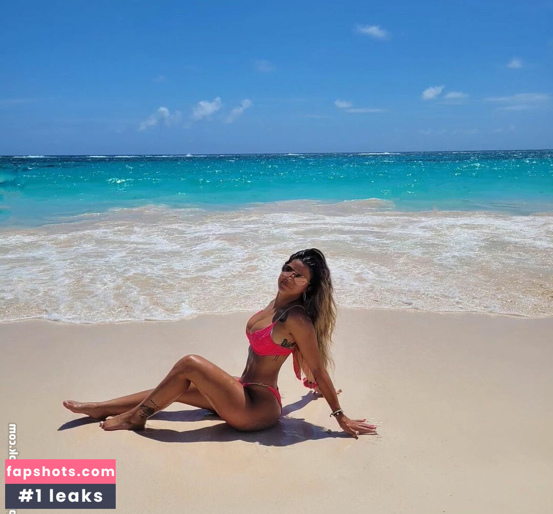 allyson.noelle gallery photo #2