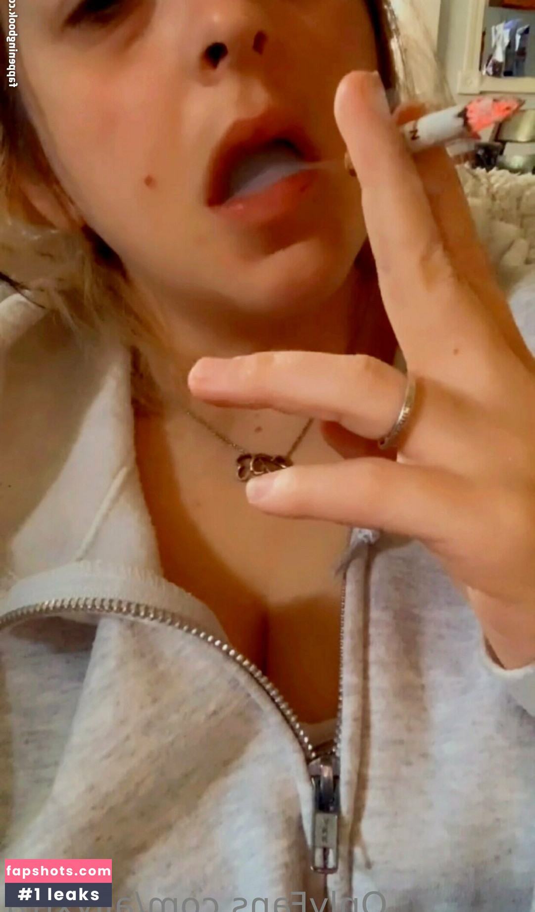 allyxtra gallery photo #2