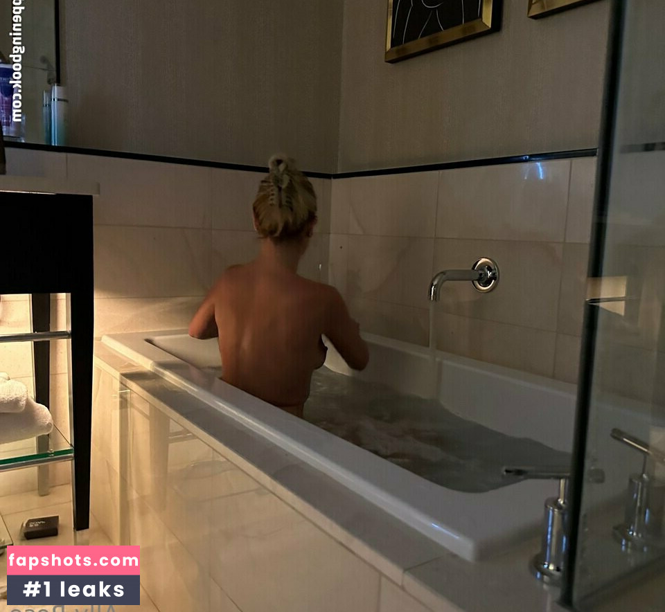 Allyyyrose gallery photo #14