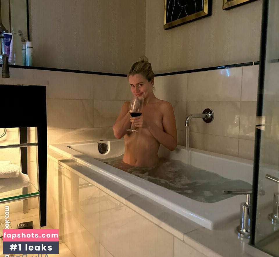 Allyyyrose gallery photo #23