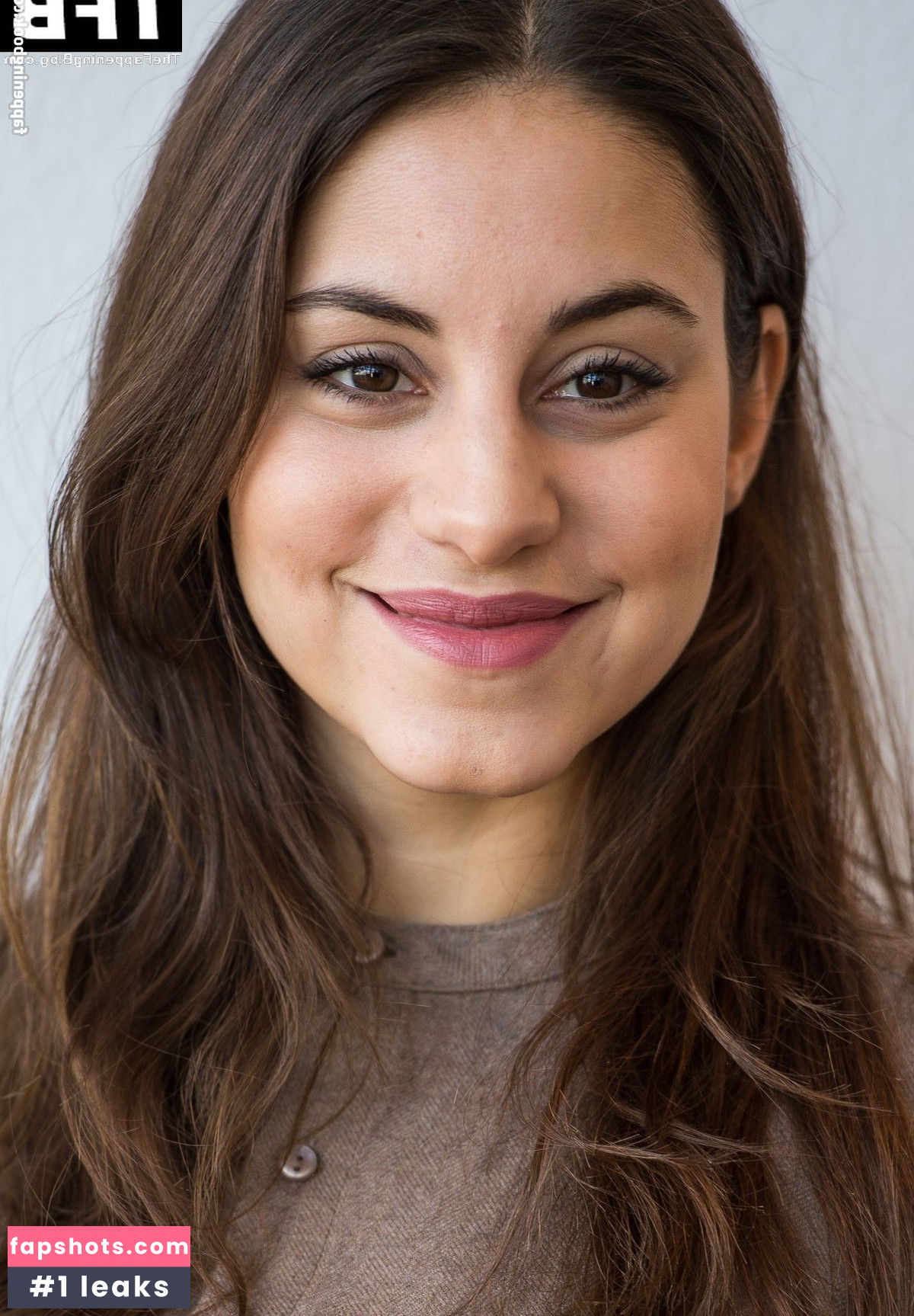 Almila Bagriacik gallery photo #13