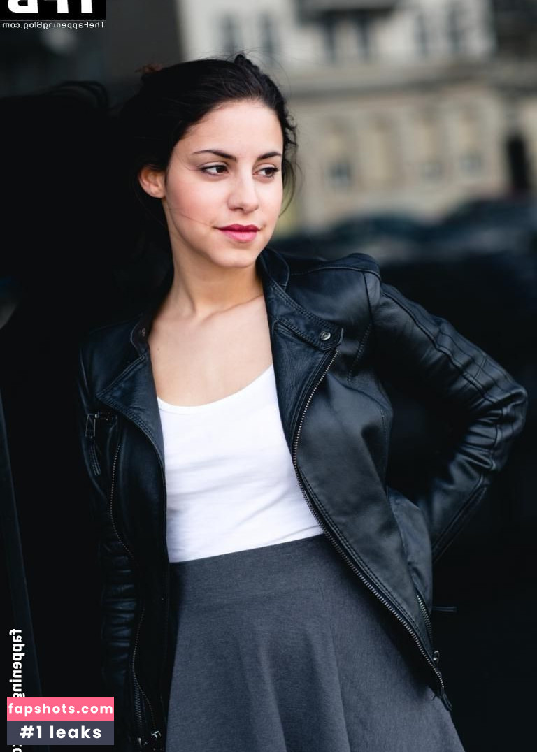 Almila Bagriacik gallery photo #14