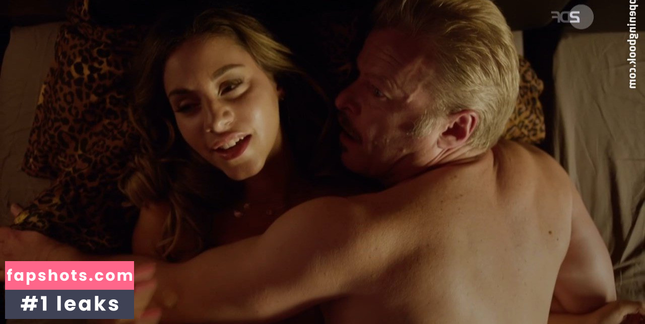 Almila Bagriacik gallery photo #15