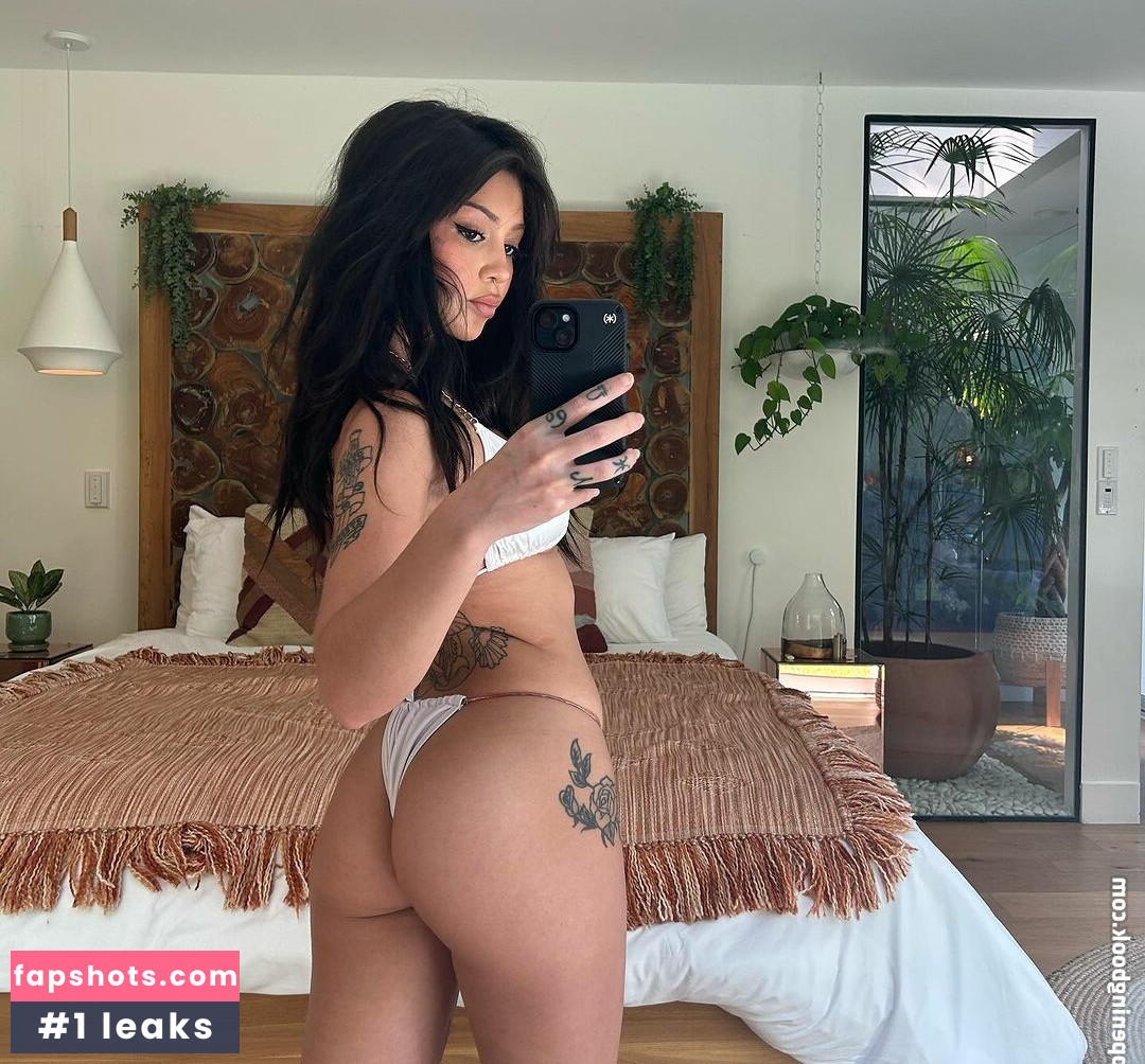 AlmondMilkHunni gallery photo #7