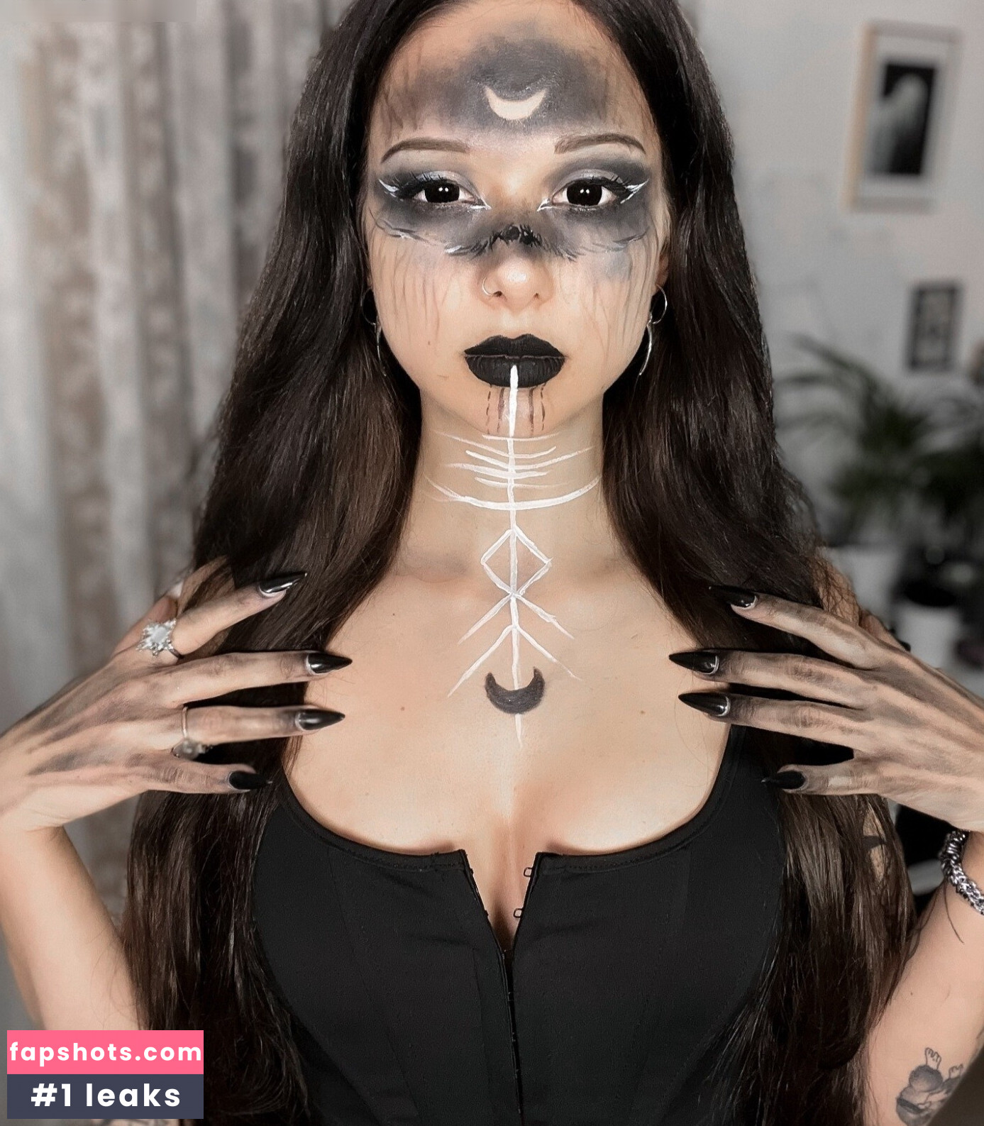 Almostfeline gallery photo #3