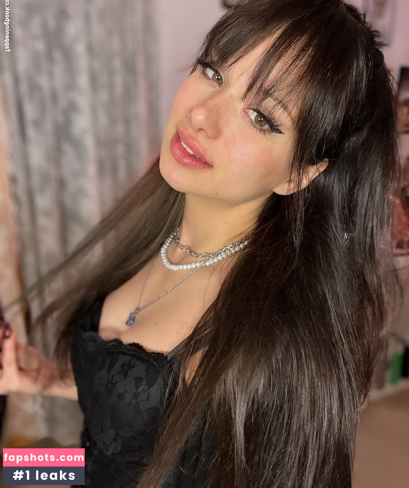 Almostfeline gallery photo #5