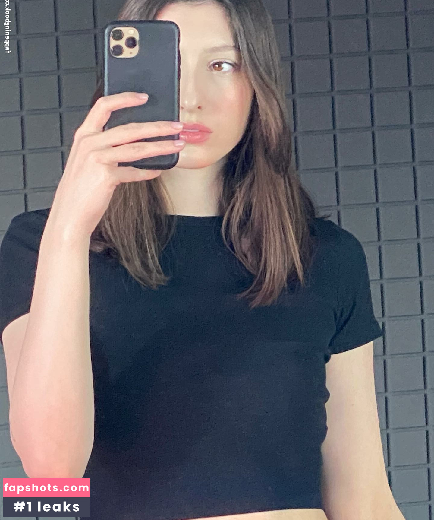 Aloona Larionova gallery photo #13