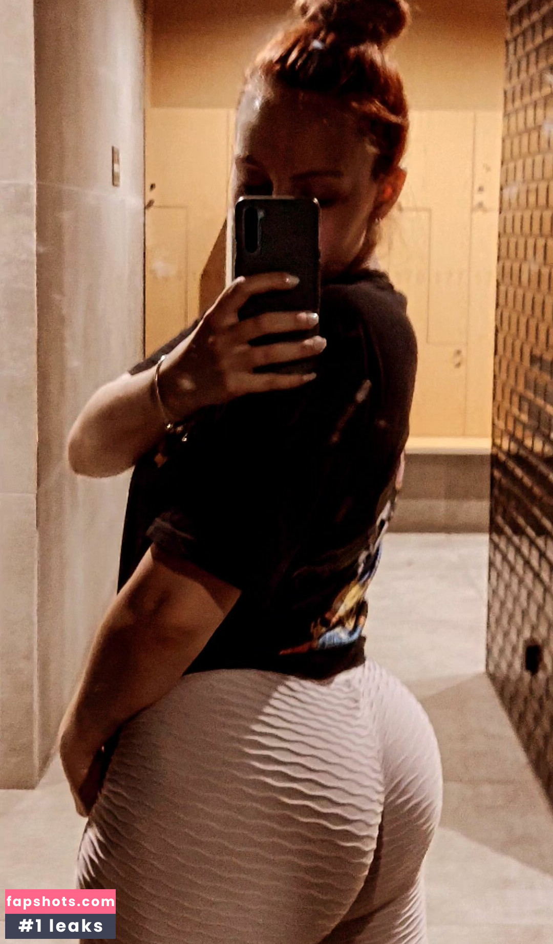 Alpha Luna gallery photo #30