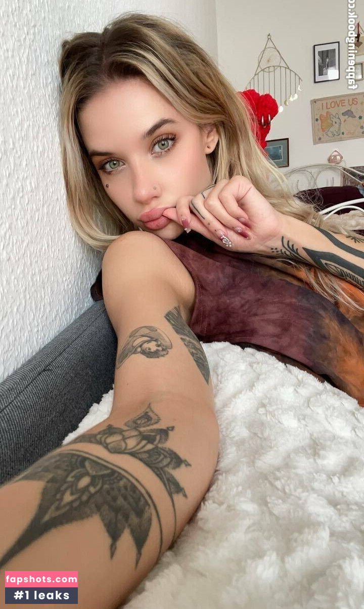 altbarb1e nude babe gallery