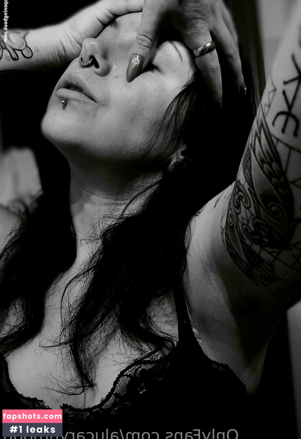 alucarynmoon Nude Leaks OnlyFans Photos #14 - LeakJerk