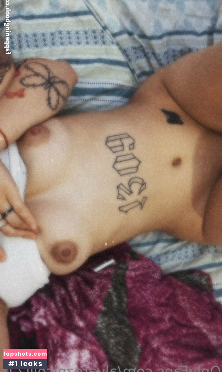 Alvarez Nicol gallery photo #28