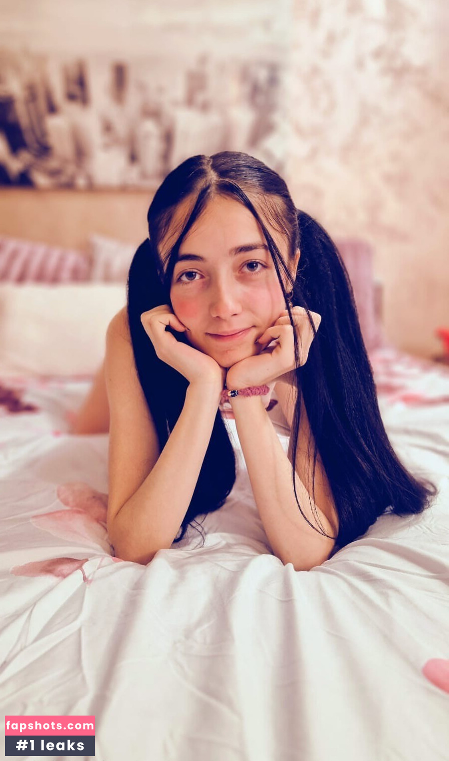 alymaria18 nude babe gallery