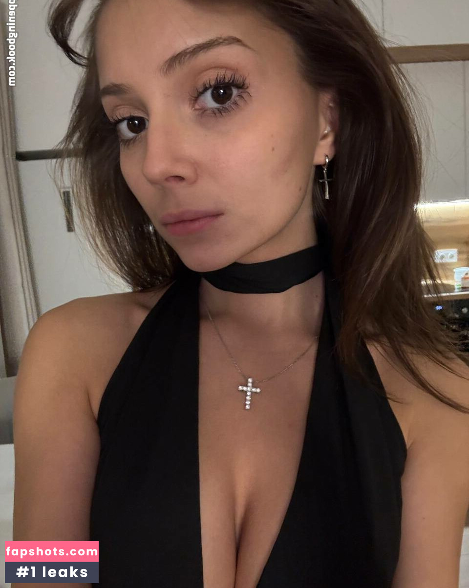 Alyona Bobrova gallery photo #3