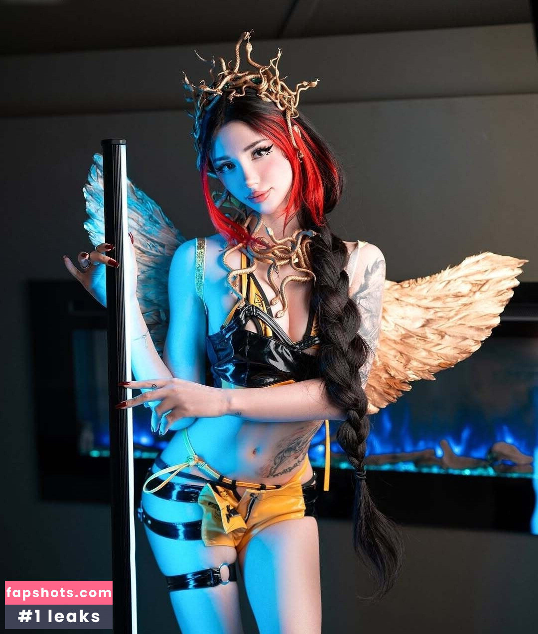 Alyri_tv gallery photo #13